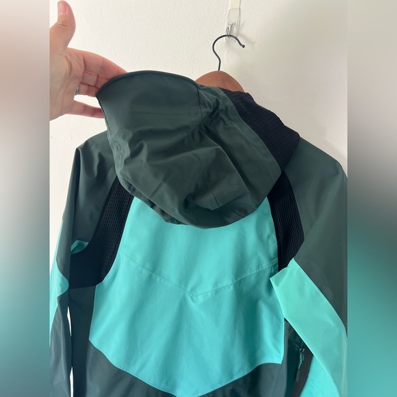 Outdoor Research Hemispheres Jacket Green Colorblock Gore-Tex Women’s Size Small - Picture 11 of 16